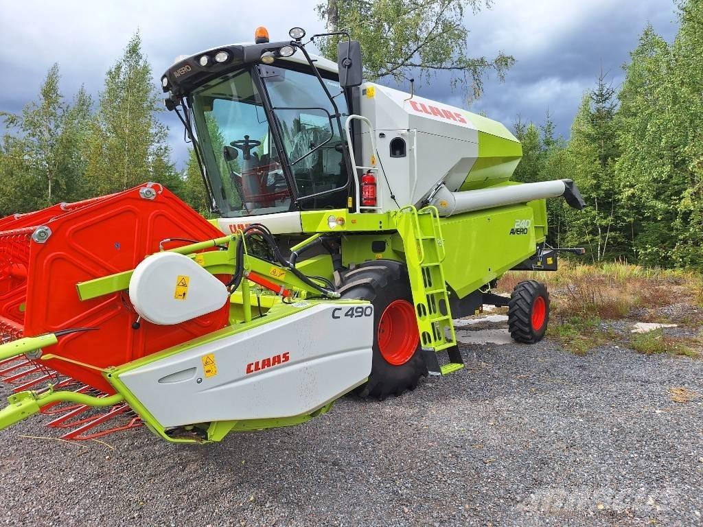 CLAAS Avero 240 Skördetröskor