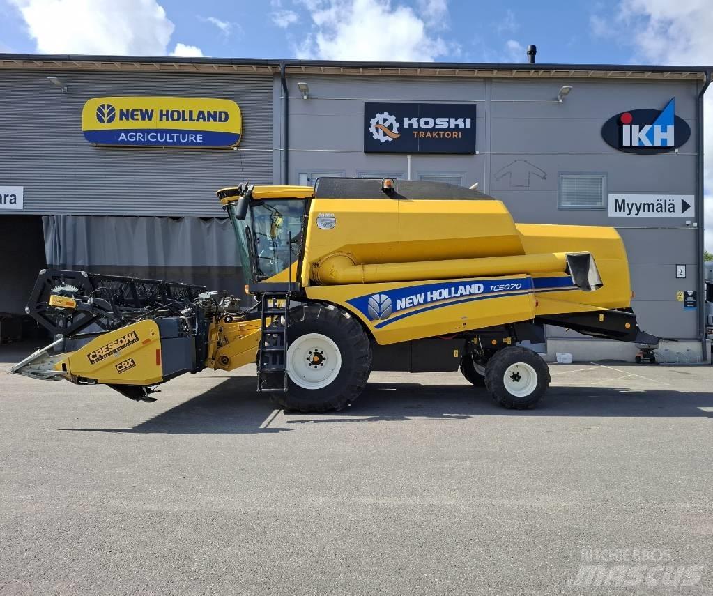 New Holland TC 5070 Skördetröskor