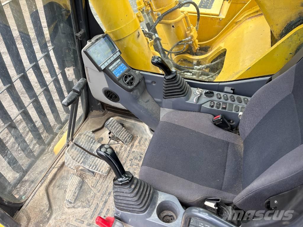 Komatsu PC700LC-11 Bandgrävare