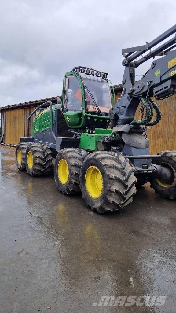 John Deere 1270 G Skördare