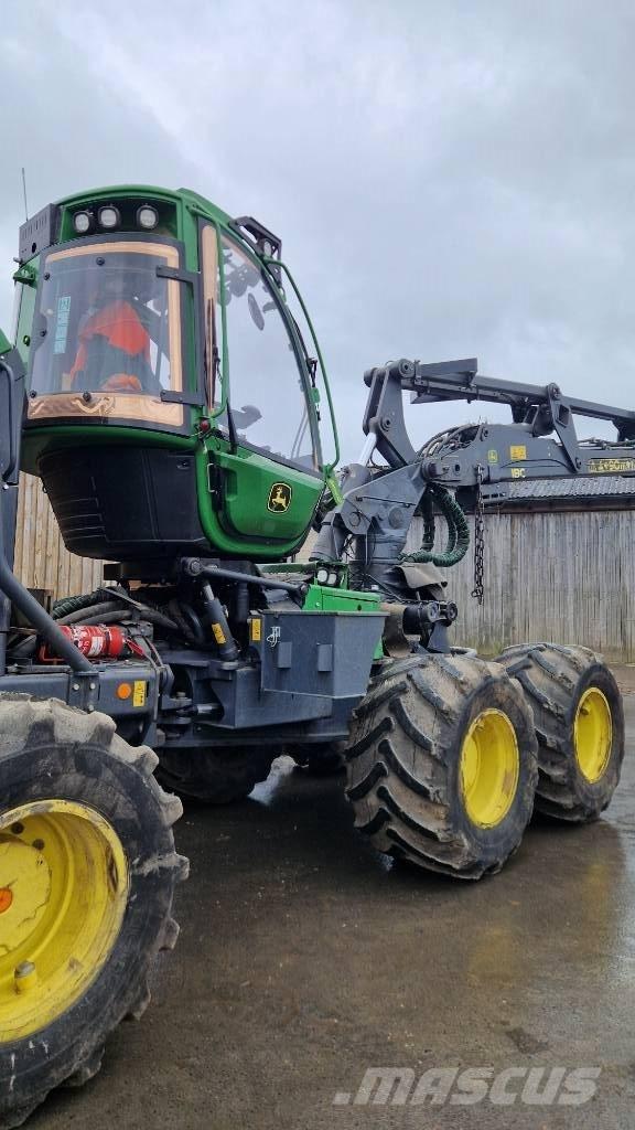 John Deere 1270 G Skördare