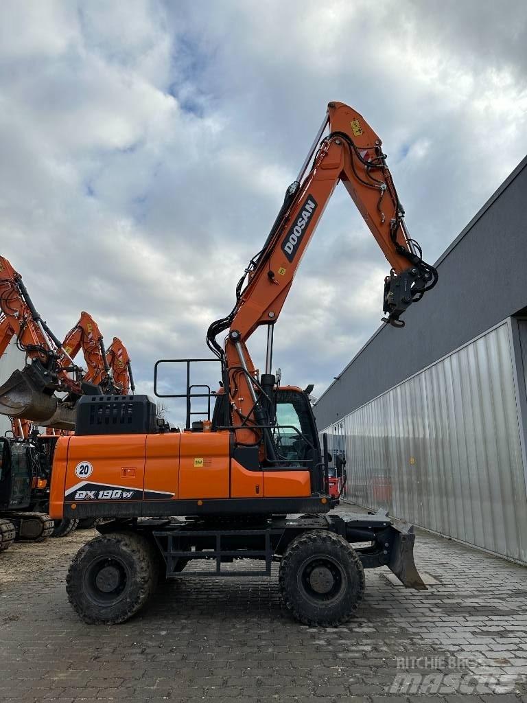 Doosan DX 190 W-7 Hjulgrävare