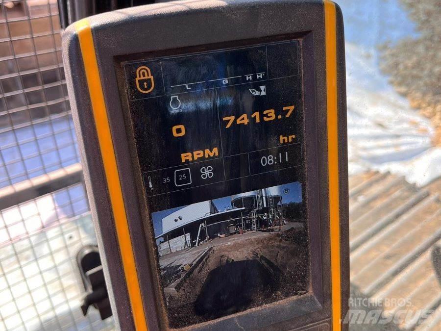 JCB JS130LC Bandgrävare