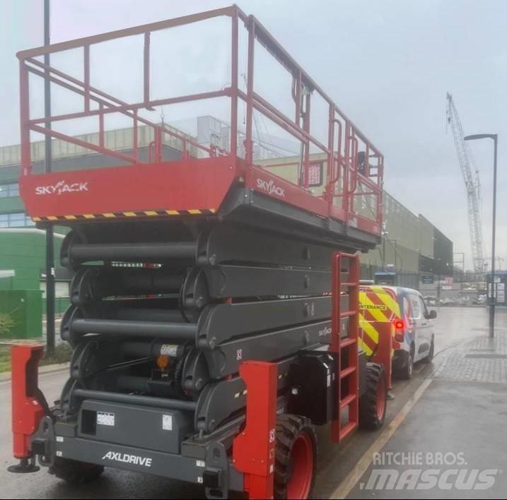 SkyJack SJ9664RT Saxliftar