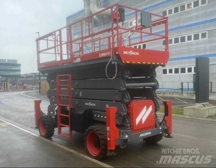 SkyJack SJ9664RT Saxliftar