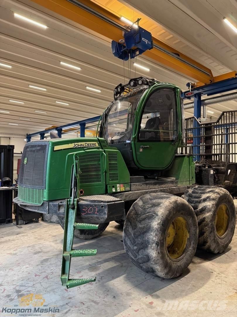 John Deere 1210E Skotare