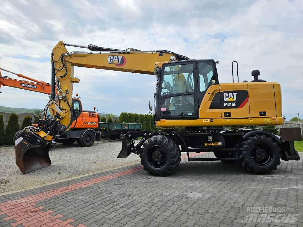 CAT M 316 F Hjulgrävare