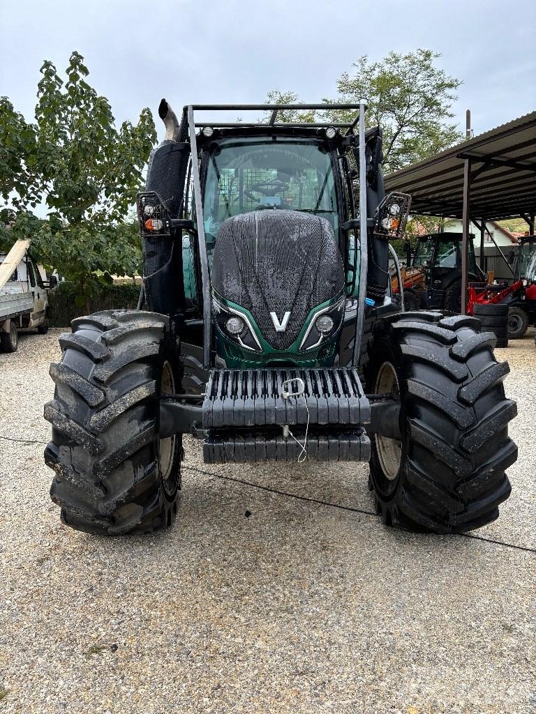 Valtra T 174 Traktorer