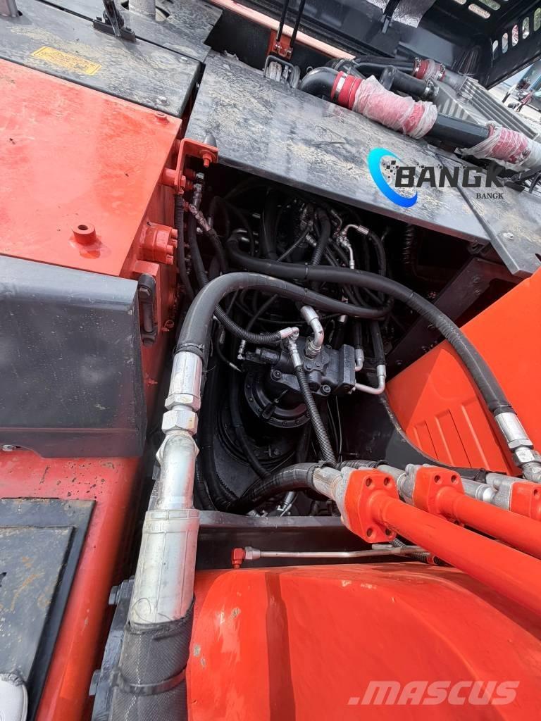 Doosan DX 225 LC Bandgrävare