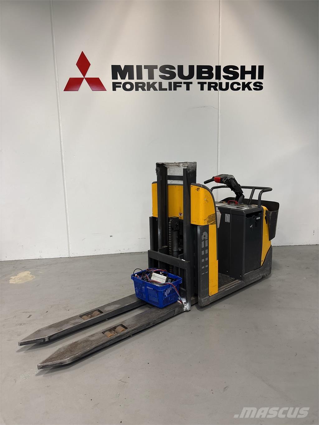 Atlet PPF120 Plocktruck, låglyftande