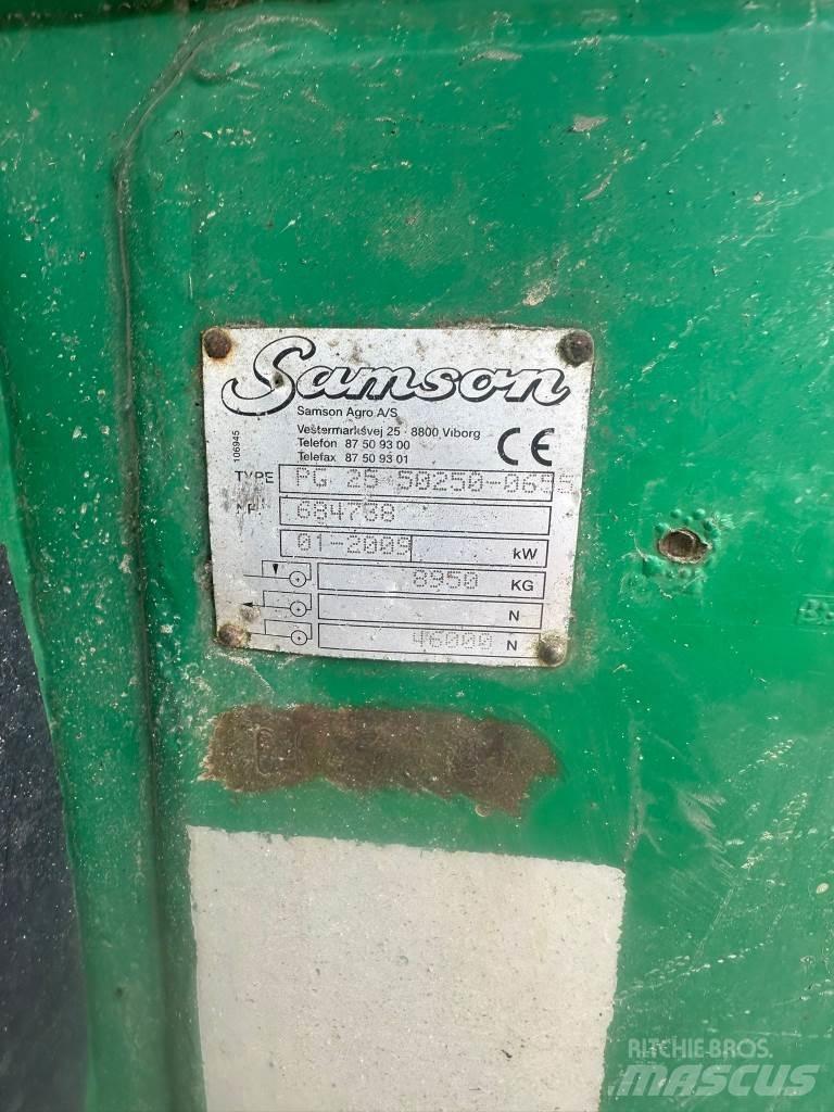 Samson PG 25 Fast- och kletgödselspridare