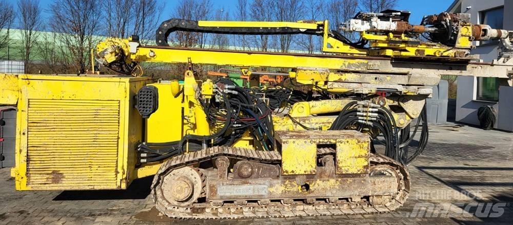 Klemm KR806-3D Pålningsriggar