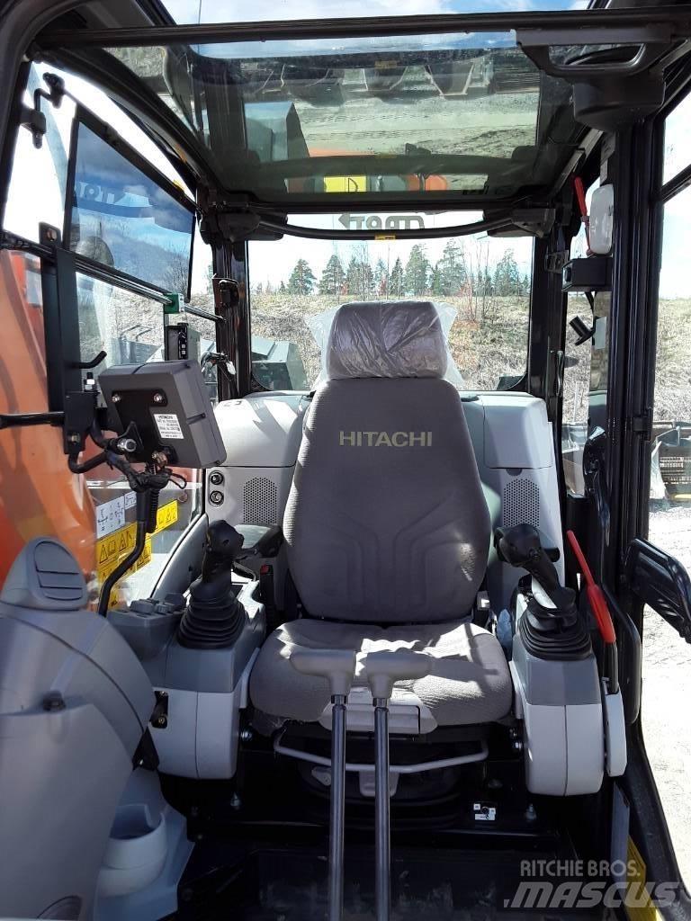 Hitachi ZX135US-6 Bandgrävare