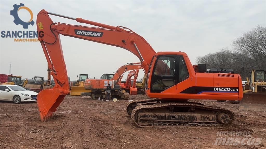 Doosan DH 220 Bandgrävare
