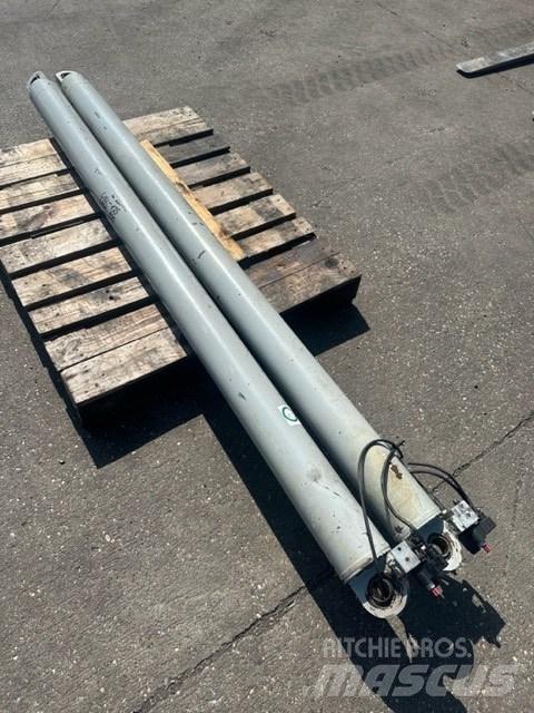 SkyJack SJ 8831 Saxliftar
