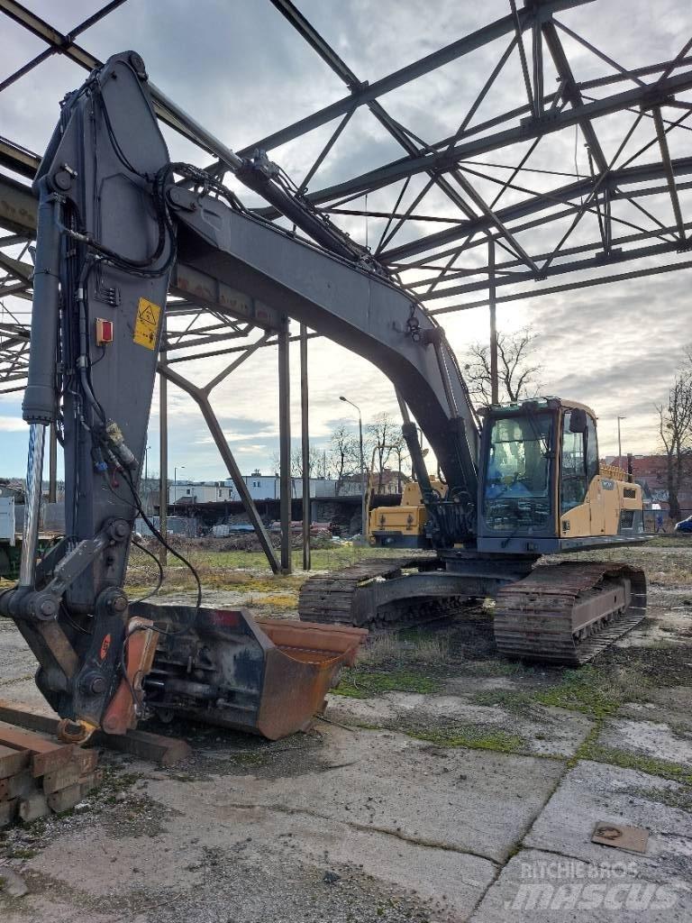 Volvo EC 250 D L Bandgrävare