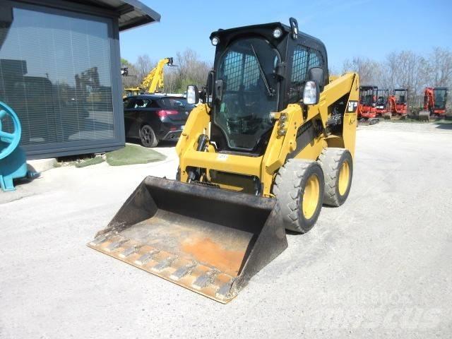 CAT 226 D Kompaktlastare