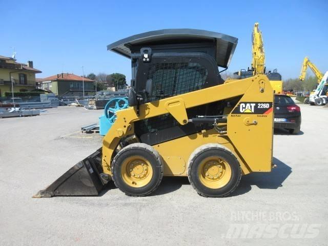 CAT 226 D Kompaktlastare