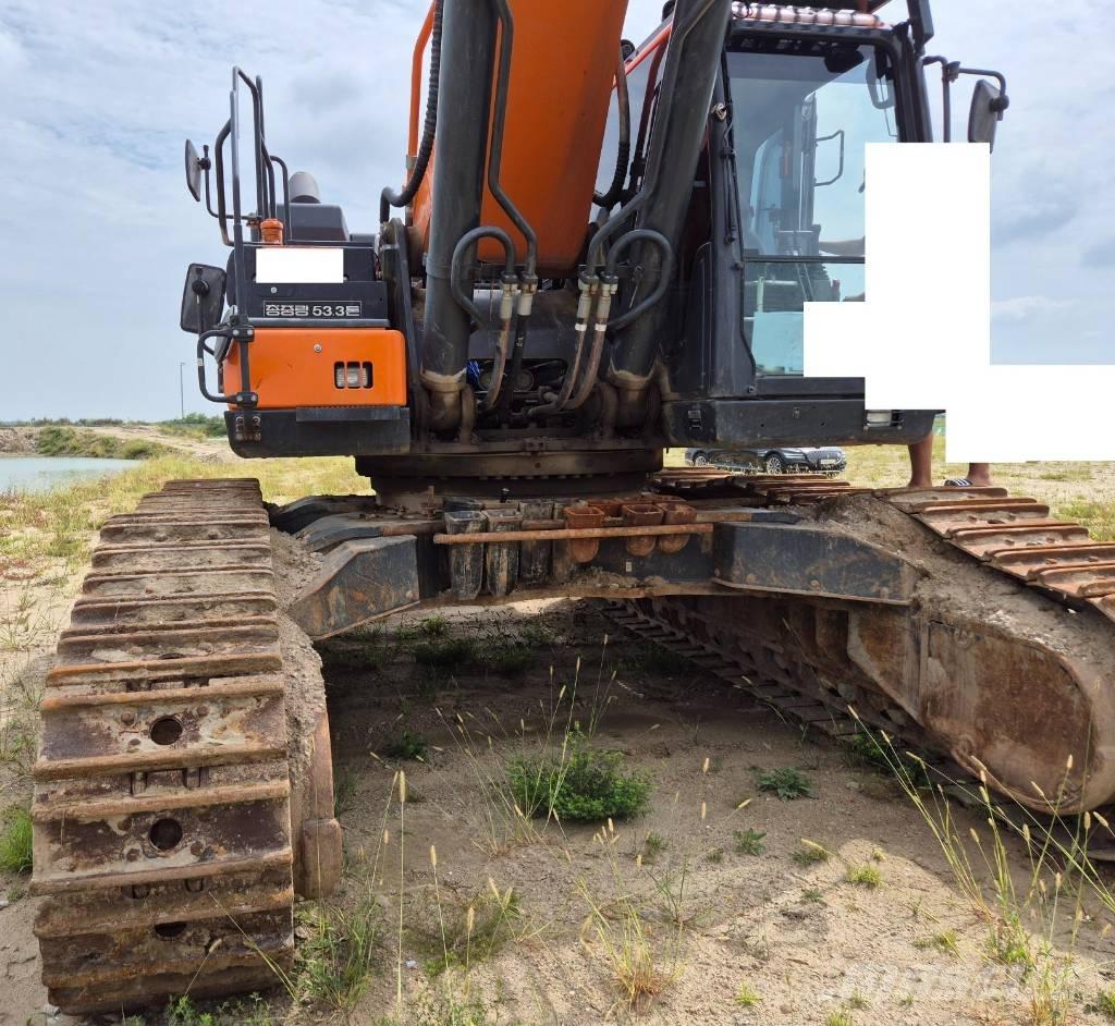 Doosan DX 530 LC-5 Bandgrävare