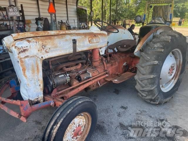 Ford 800 Traktorer