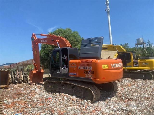 Hitachi ZX200-3G Bandgrävare