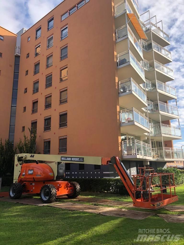 JLG 800 AJ Bomliftar
