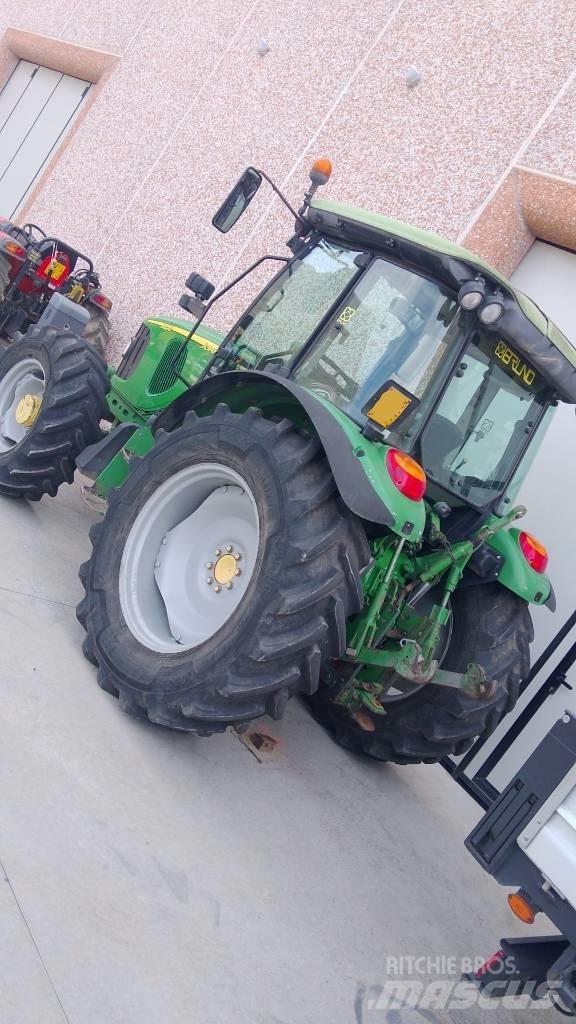 John Deere 5820 Traktorer