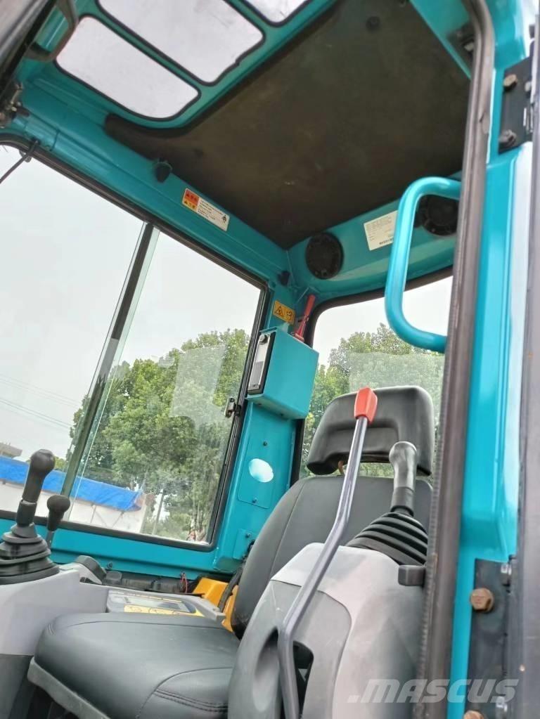Kubota 155 Bandgrävare