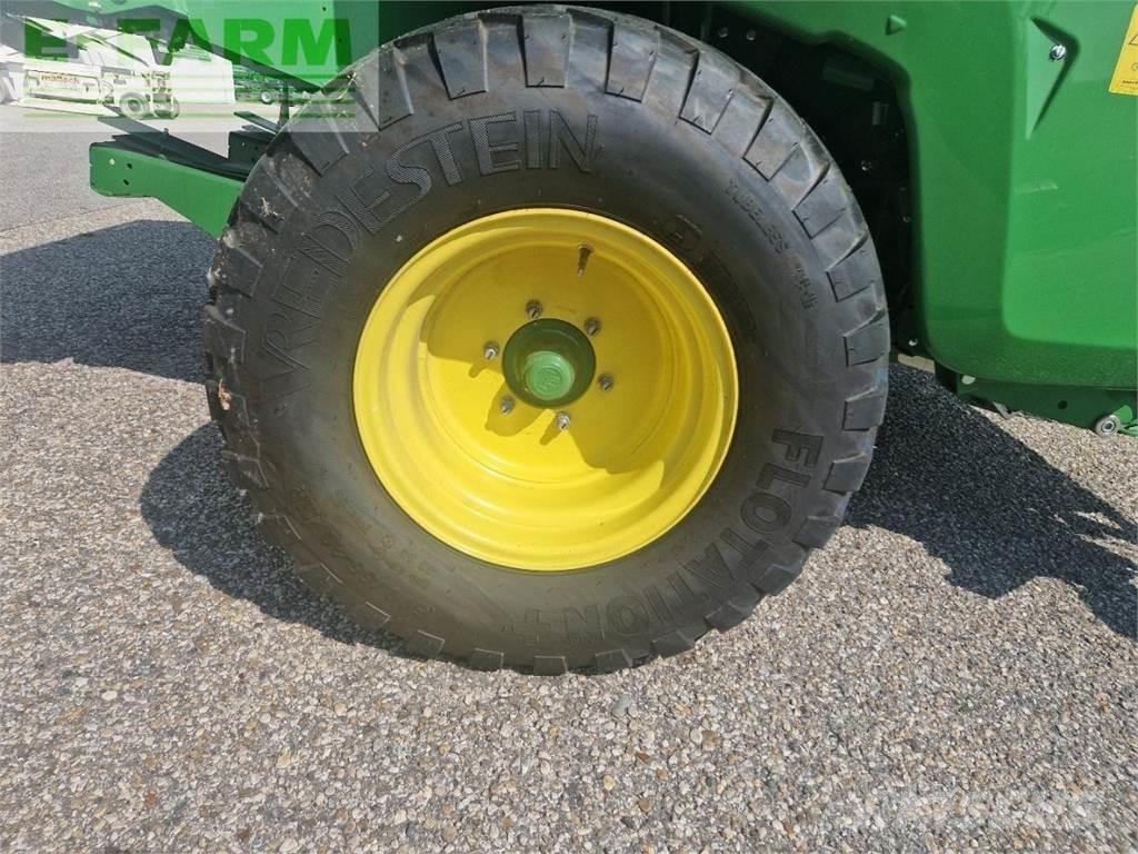 John Deere V461M Fyrkantspressar