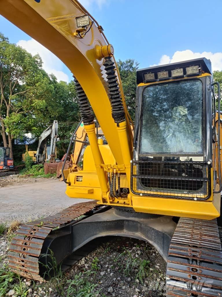 Komatsu PC 130-7 Bandgrävare