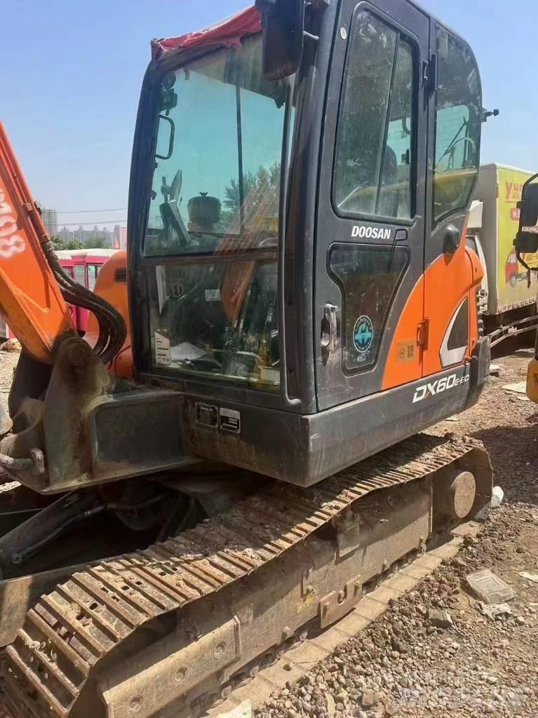 Doosan DX 60 Minigrävare < 7t