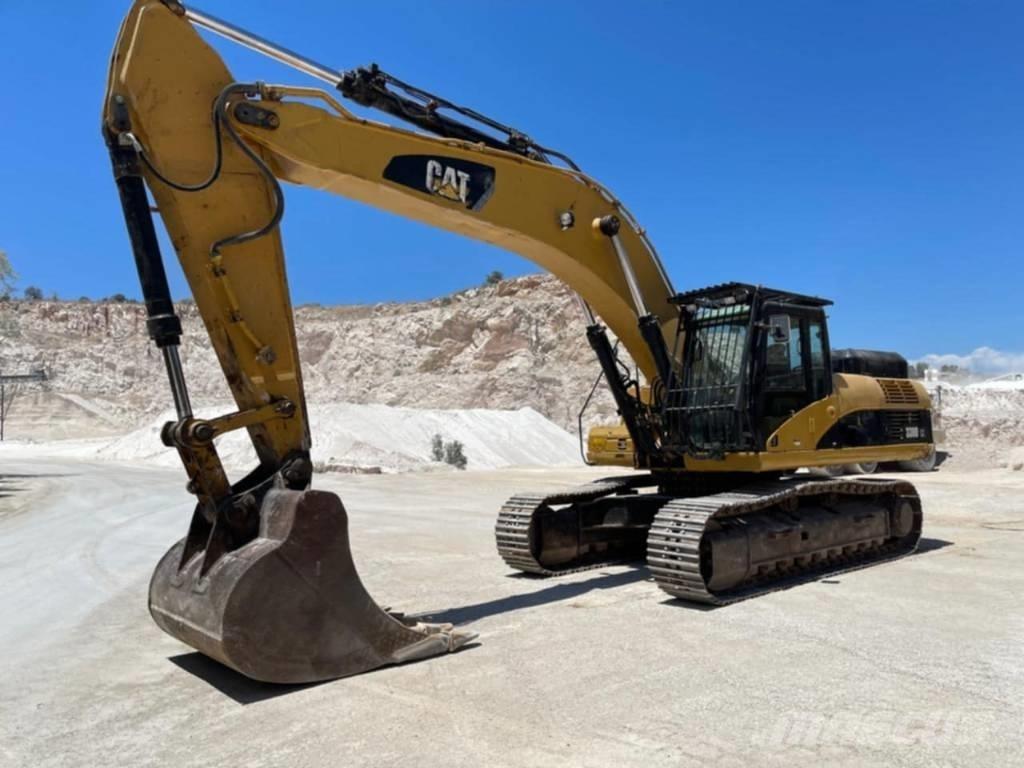 CAT 330 D LN Bandgrävare