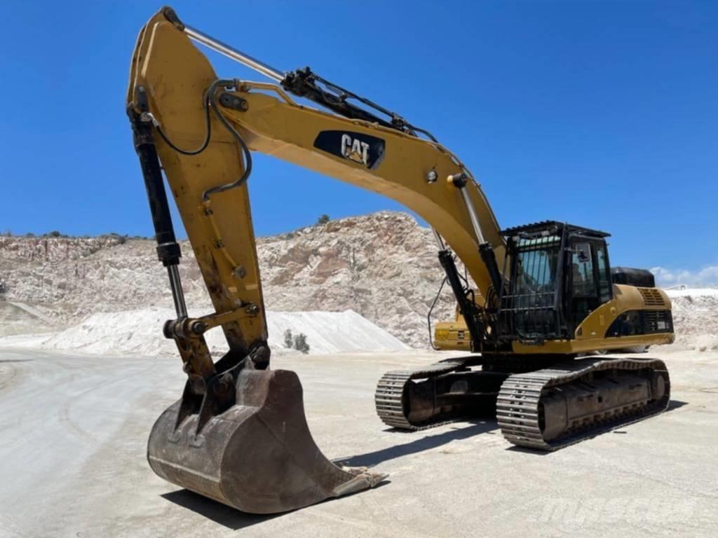 CAT 330 D LN Bandgrävare