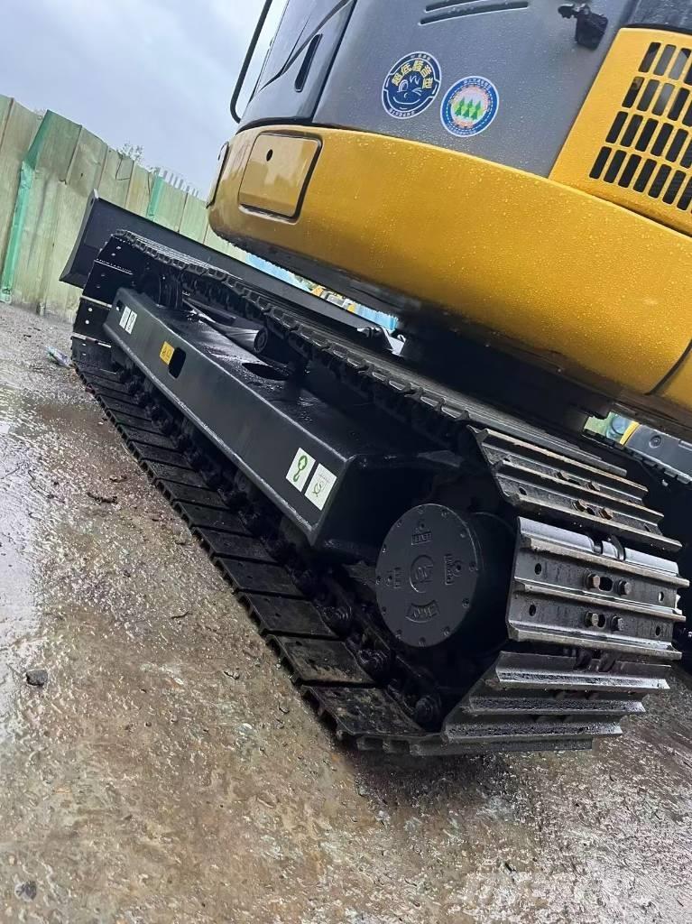 Komatsu PC 78 Bandgrävare