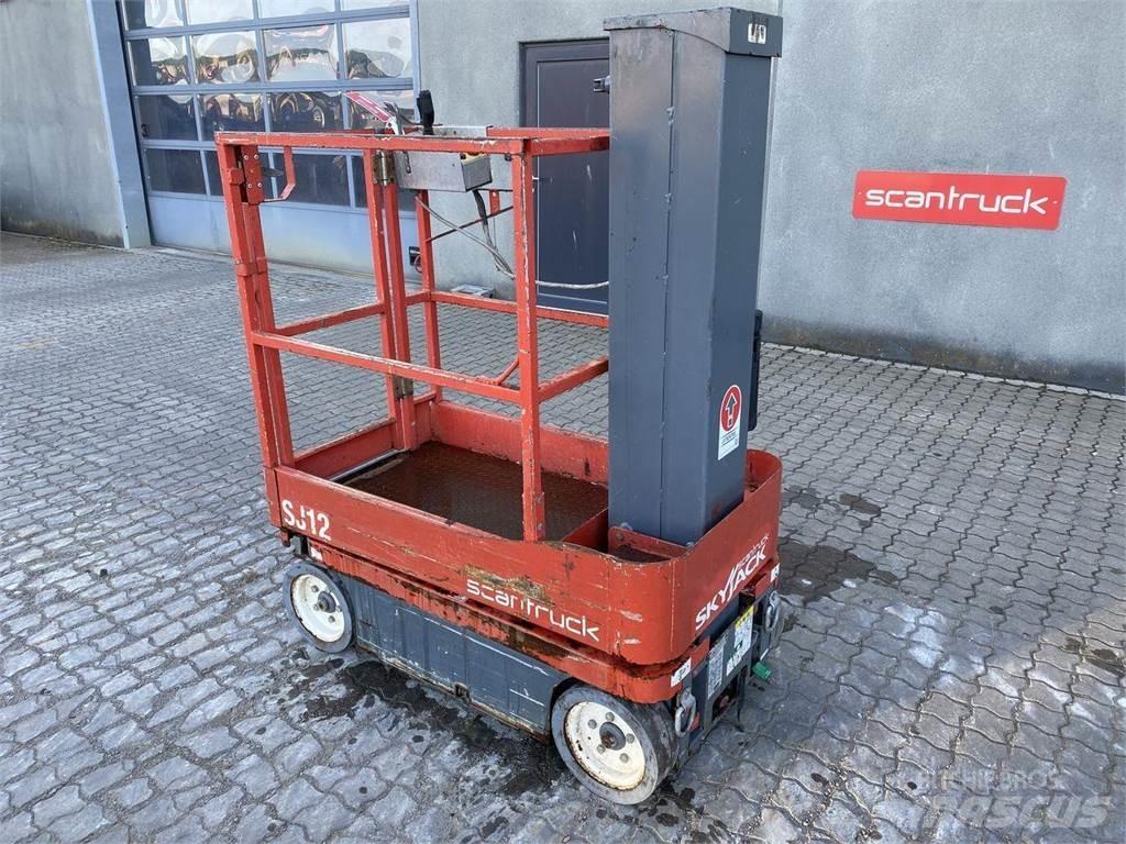 SkyJack SJ12 Saxliftar