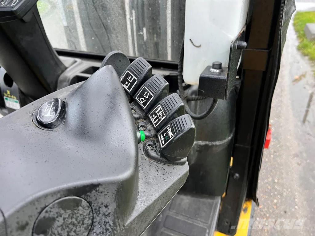 Yale GLP25VXE2170 Gasolmotviktstruckar