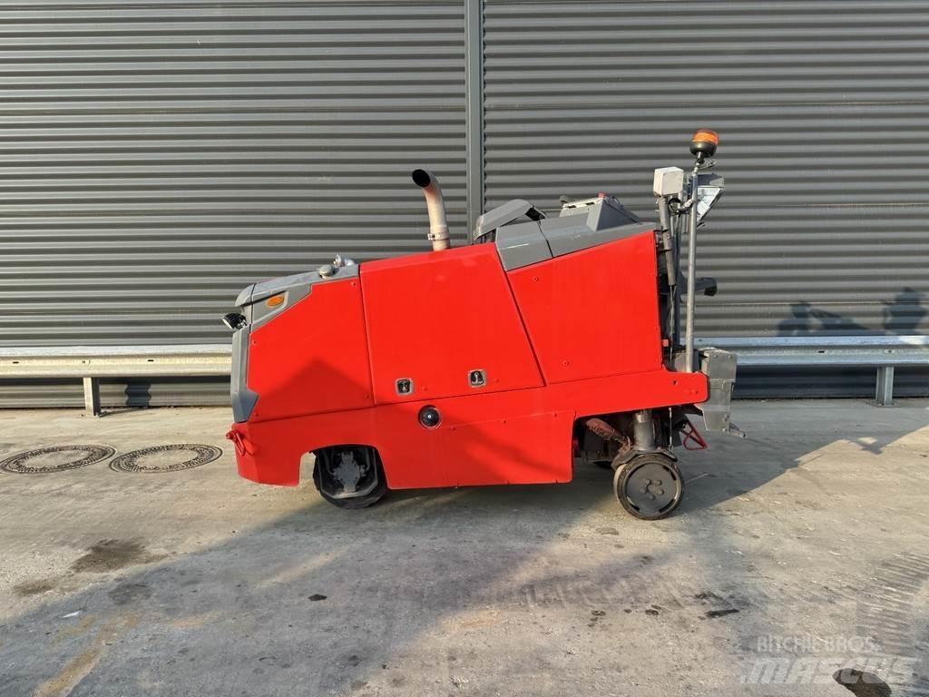 Wirtgen W 35 RI Asfaltskallfräsmaskiner