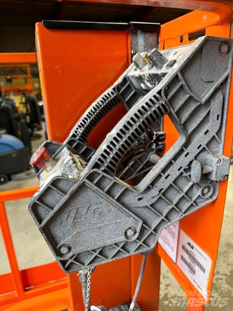 JLG 1230 ES Saxliftar