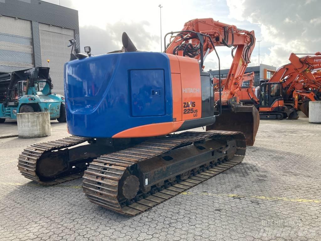 Hitachi ZX225USLC-5B Bandgrävare