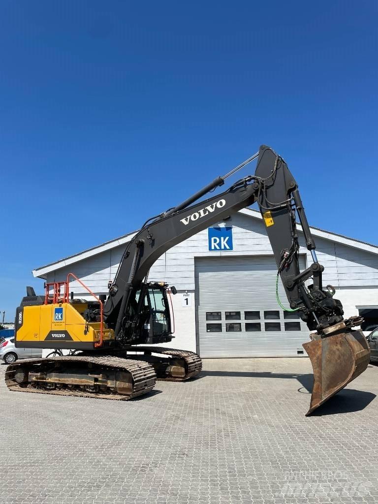 Volvo EC 250 E Bandgrävare