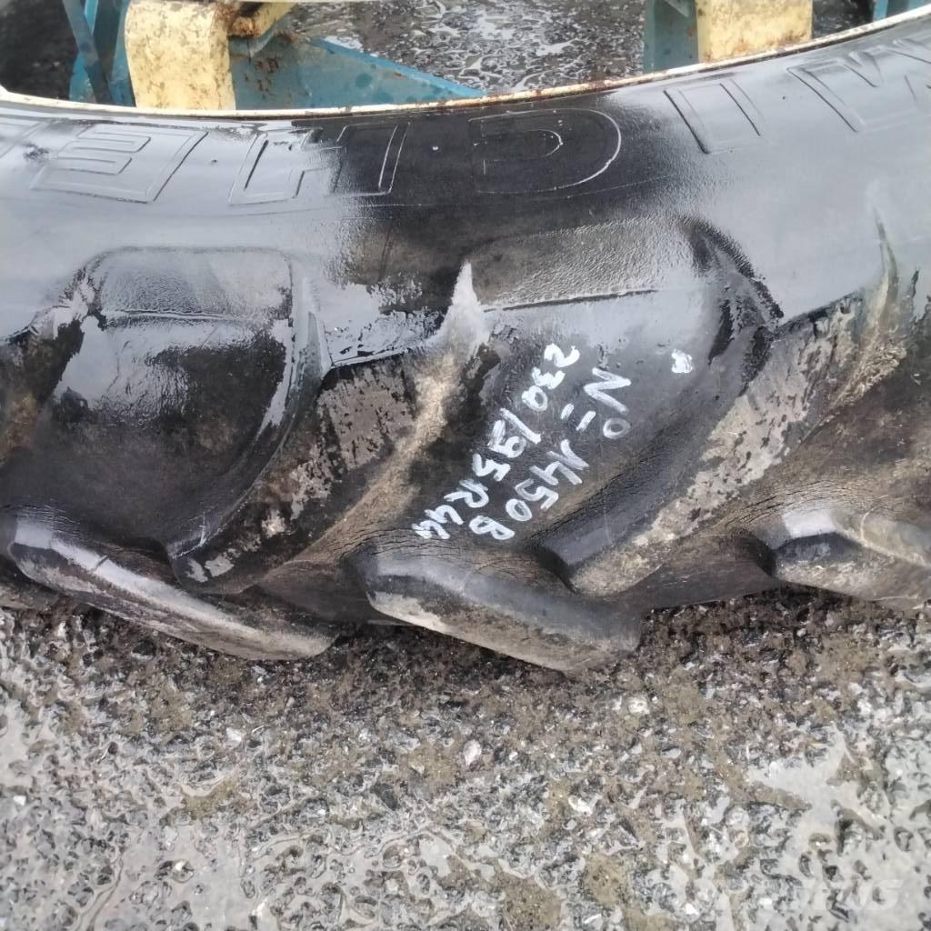 Michelin 230/95R44 Däck, hjul och fälgar