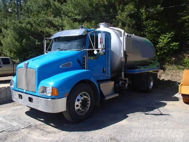 Kenworth T 300 Slamsugningsbil