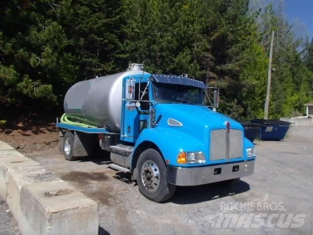 Kenworth T 300 Slamsugningsbil
