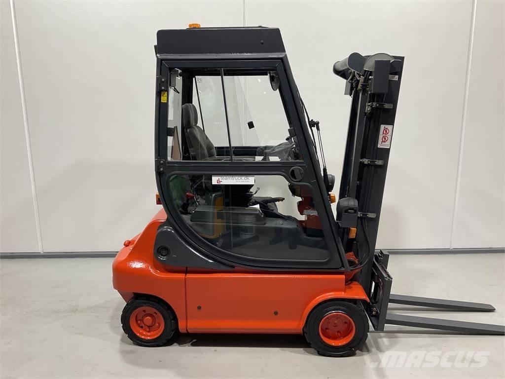 Linde E20P-02 Elmotviktstruckar
