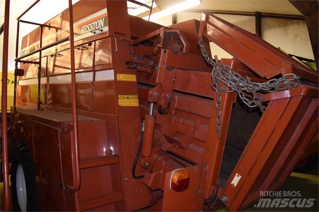 Fiat Hesston 4700 Fyrkantspressar