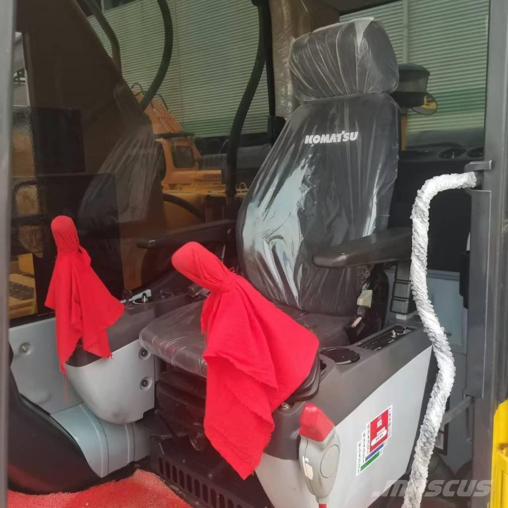 Komatsu 220-8 Minigrävare < 7t