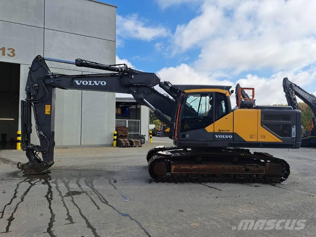 Volvo EC 250 ENL Bandgrävare