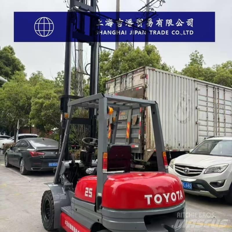 Toyota FD 25 Dieselmotviktstruckar