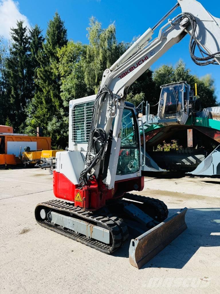 Takeuchi TB 138 FR Minigrävare < 7t