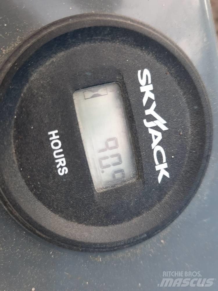 SkyJack SJ 3219 Saxliftar